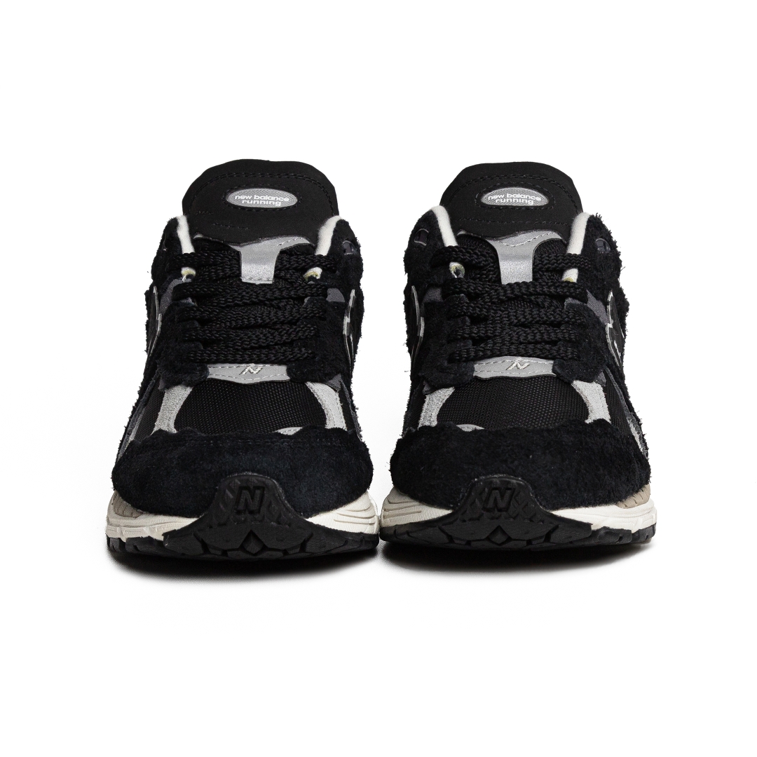 New Balance 2002R Protection Pack Black Grey M2002RDJ