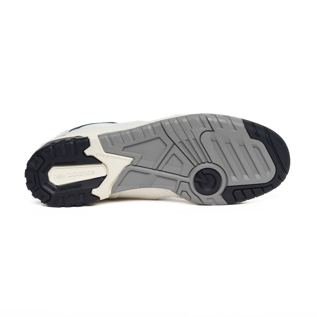 New Balance 550 Cream Black BB550LWT