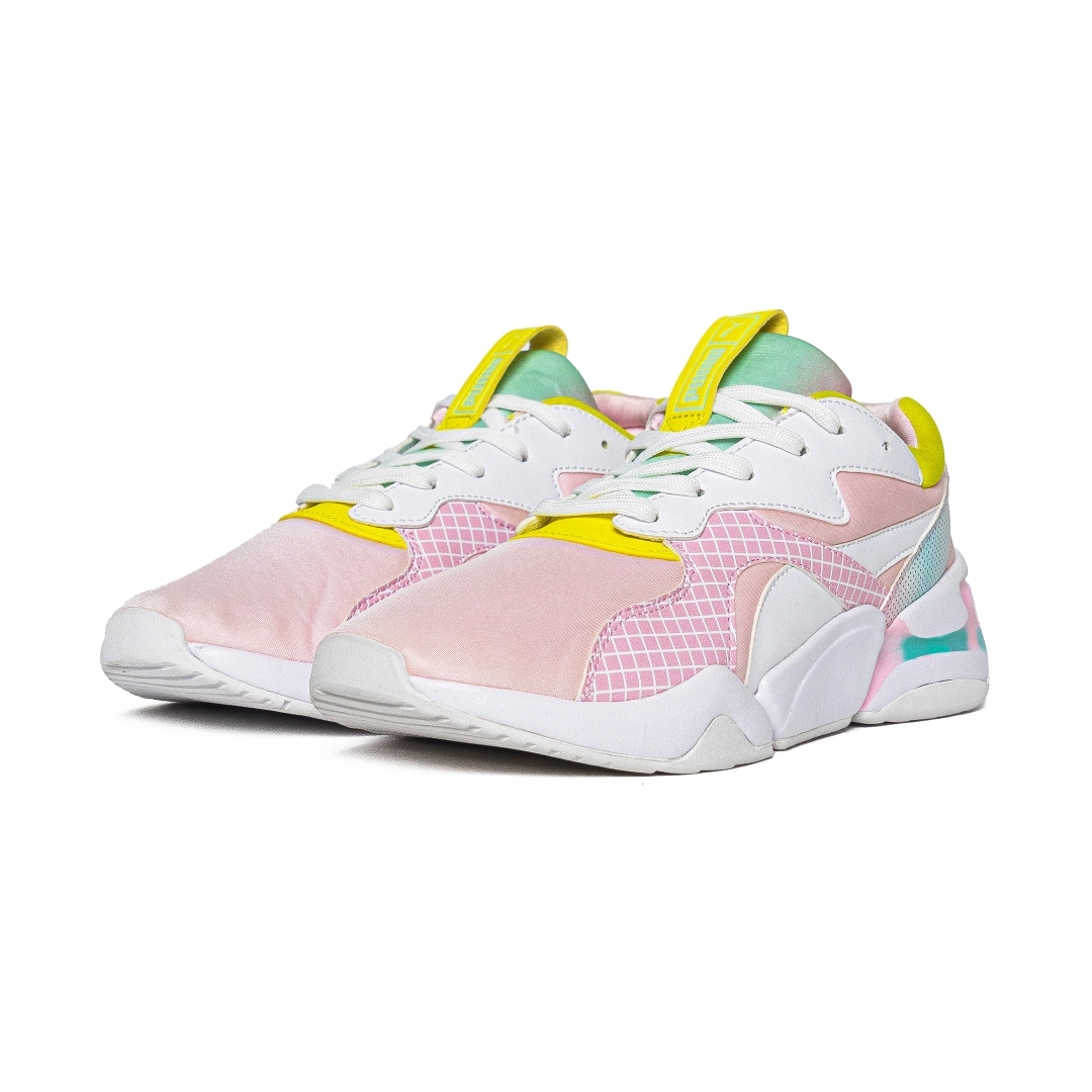 Puma x Barbie Pink 370721 01