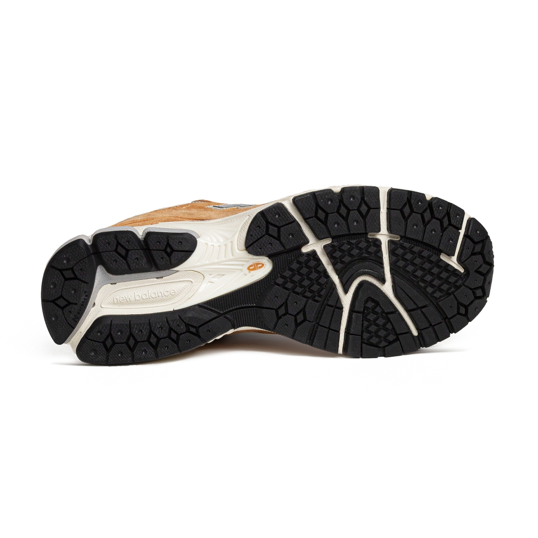 New Balance 2002R Sweet Caramel M2002RHM