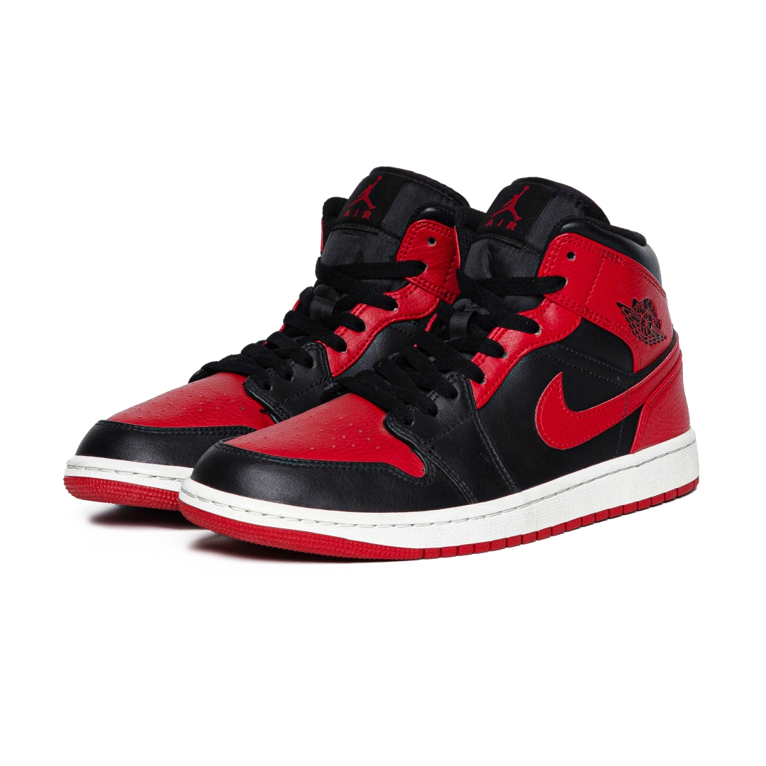 Nike Air Jordan 1 Mid Banned 554724-074