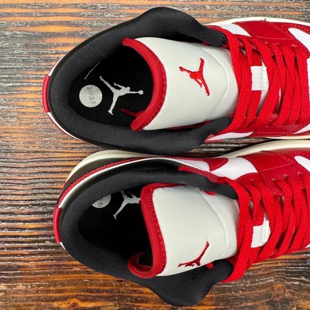 1S LOW REVERSE BRED TOE DS FB