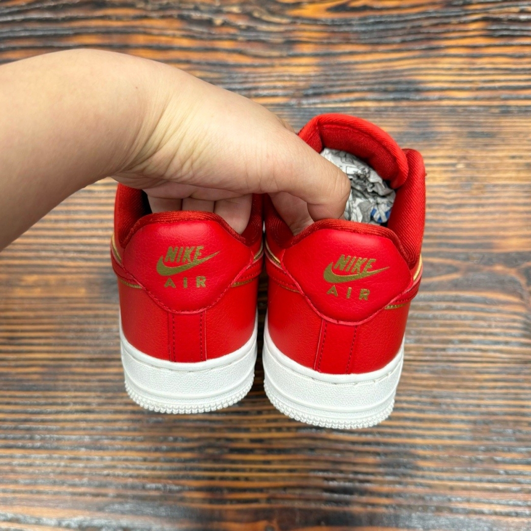 Af2300 - AF1 Low University Red - 37.5