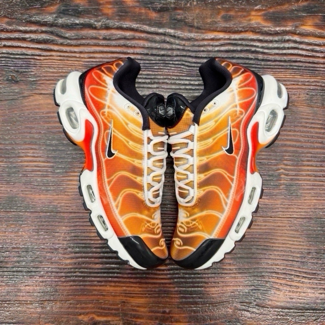 AM PLUS LIGHT PHOTOGRAPHY DS FB