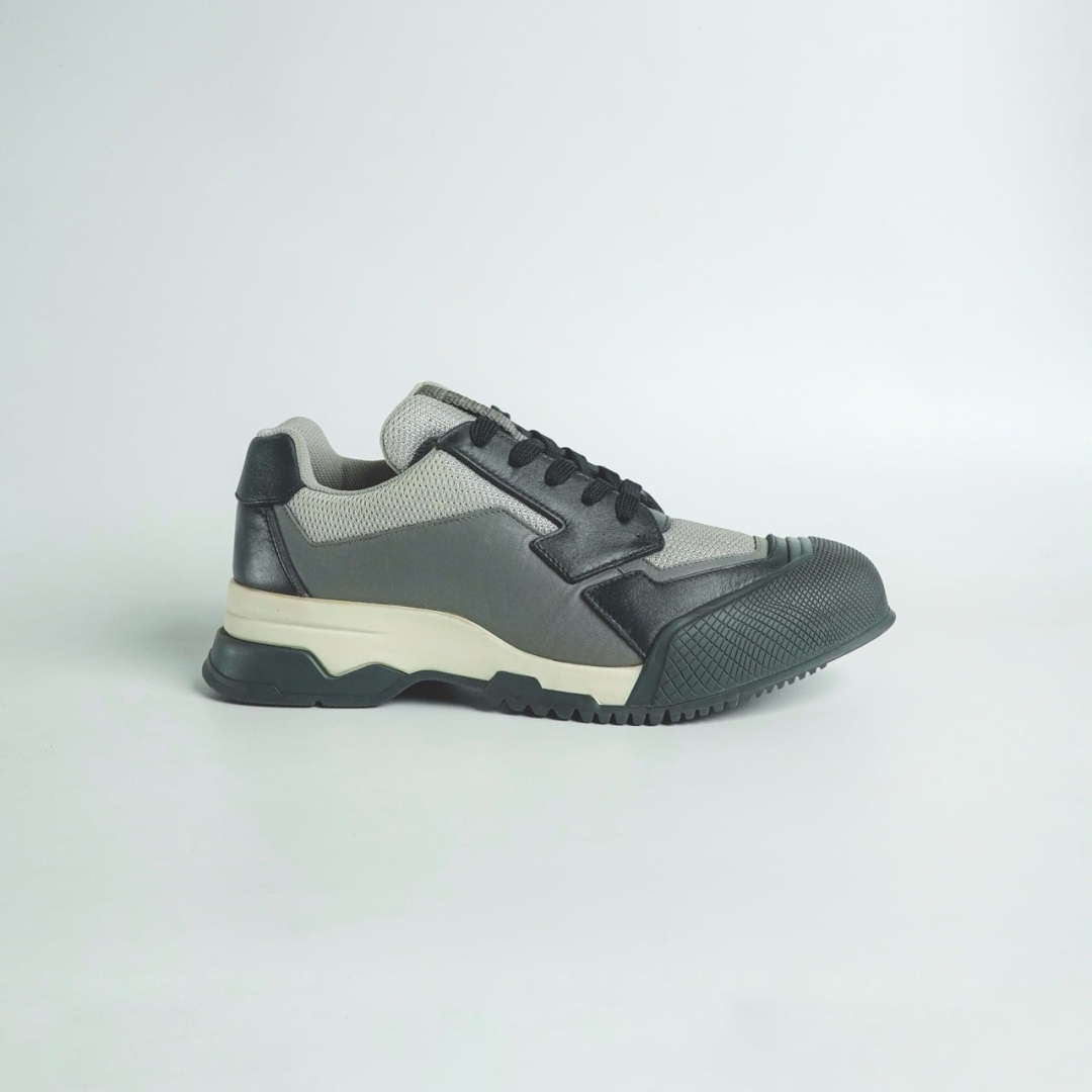 Ca9370 - Prada Navy Grey - 40