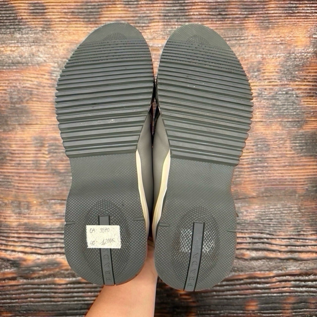 Ca9370 - Prada Navy Grey - 40