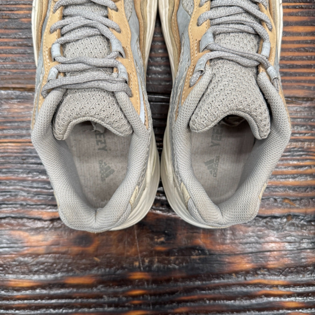 Cs177 - Yezzy 700 V2 Cream - 37