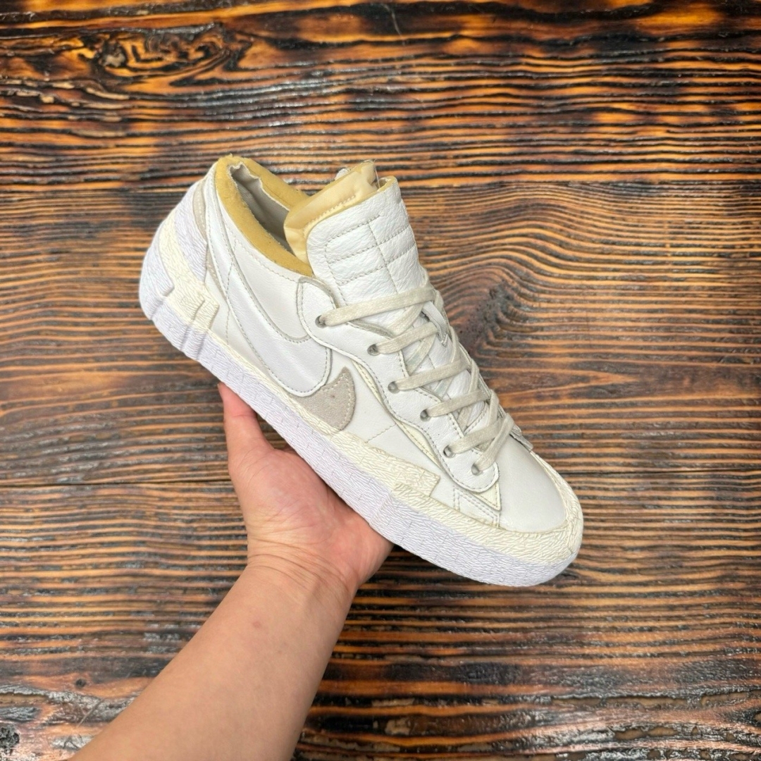 cs1798 - Blazer Low Sacai White Patent - 40.5