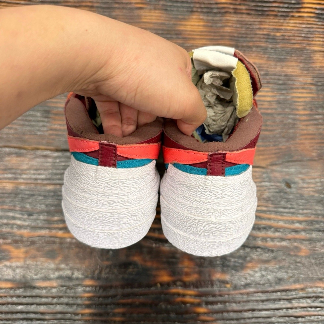 cs1926 - Blazer Low Sacai X Kaws - 40