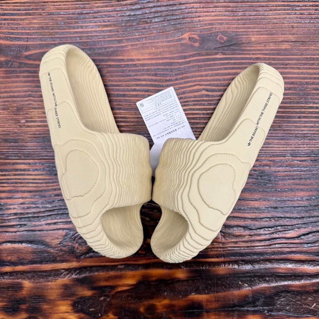 cs2995 - Adilette Slides Sand DS FB - 39