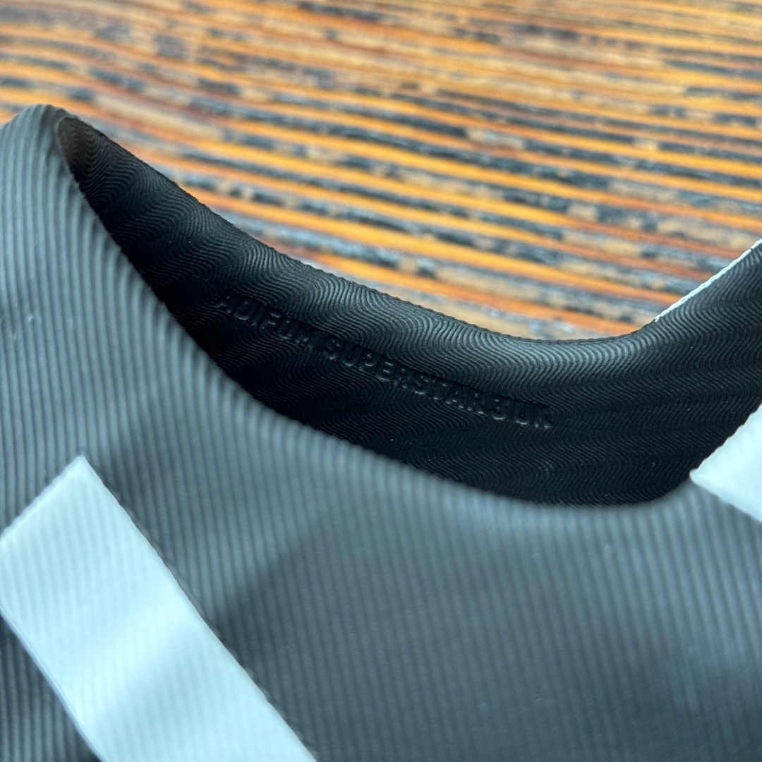 cs3166 - Adifom Superstar Black FB - 35.5