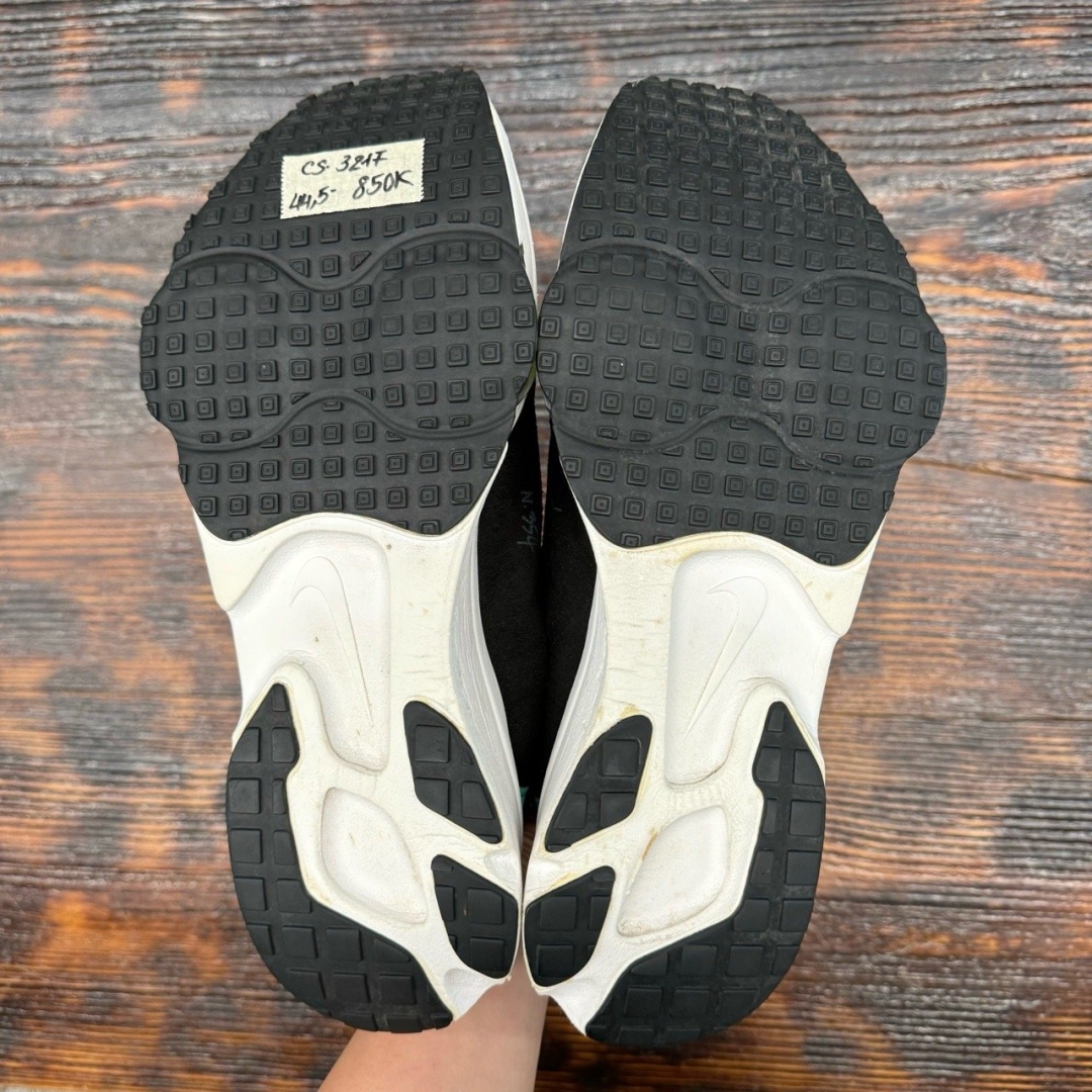 cs3217 - Nike Zoom Type Black Menta - 44.5