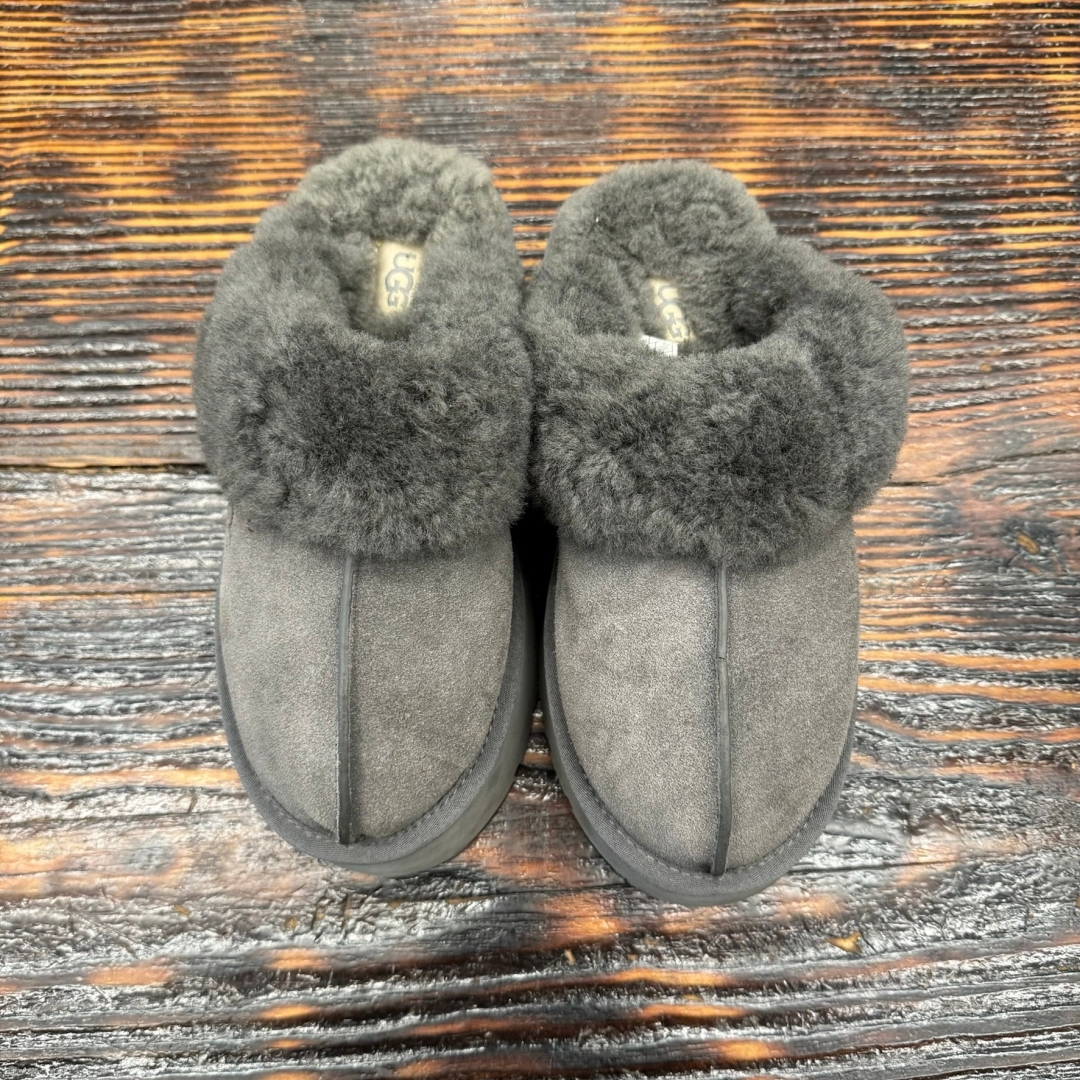 cs3536 - UGG Grey - 37