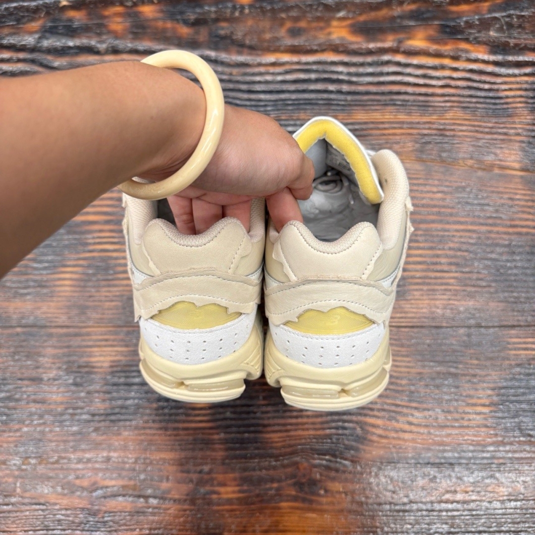 cs3813 - NBL2002 Protection Pack Sandstone DS FB - 42