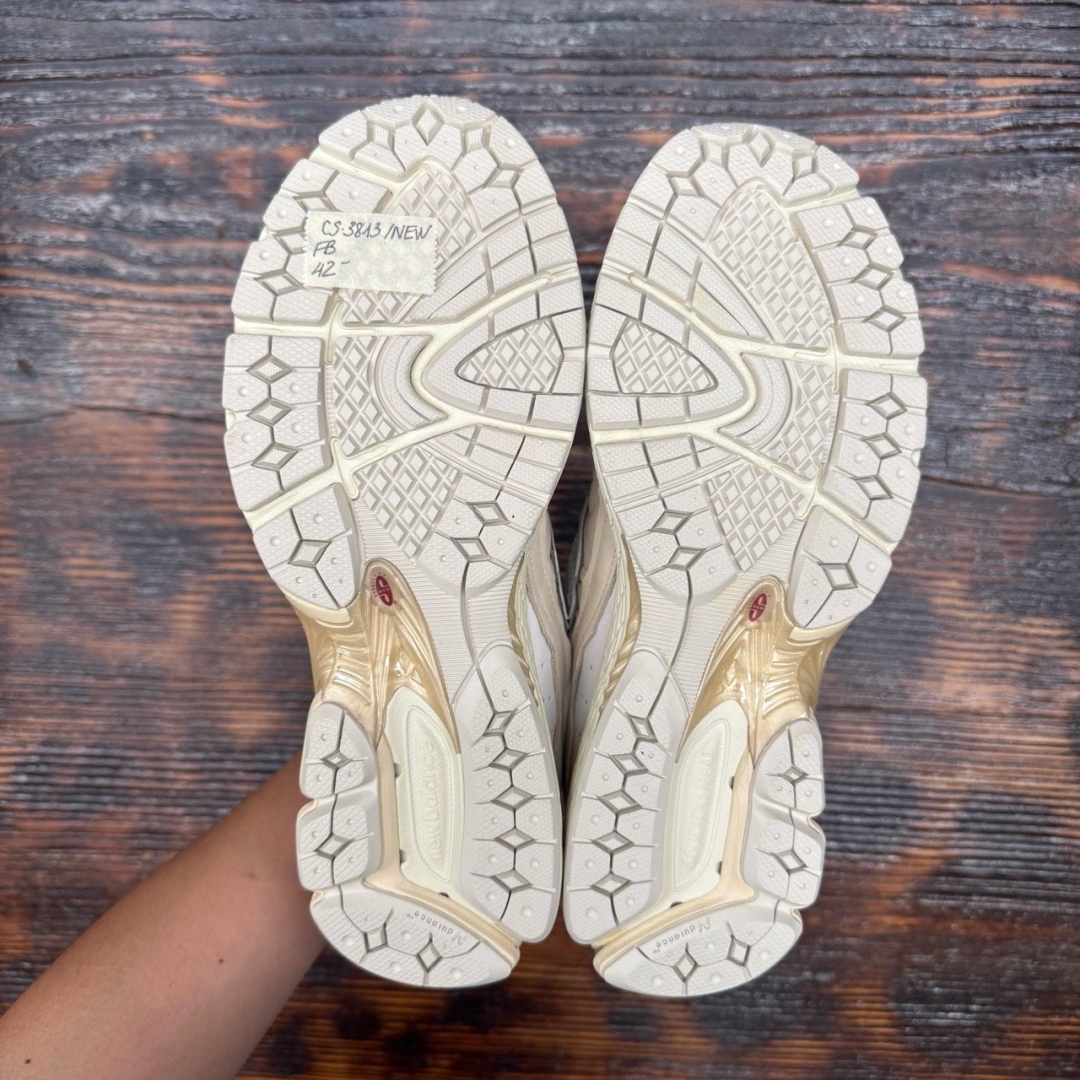 cs3813 - NBL2002 Protection Pack Sandstone DS FB - 42