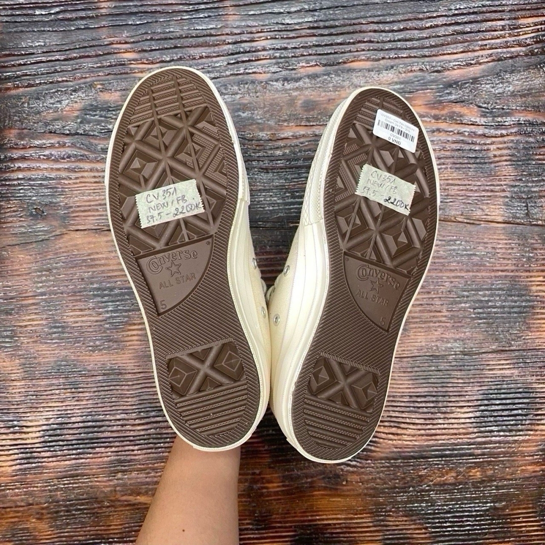 CV351 - Cvs 70s CDG Hi Cream Ds Fb - 375