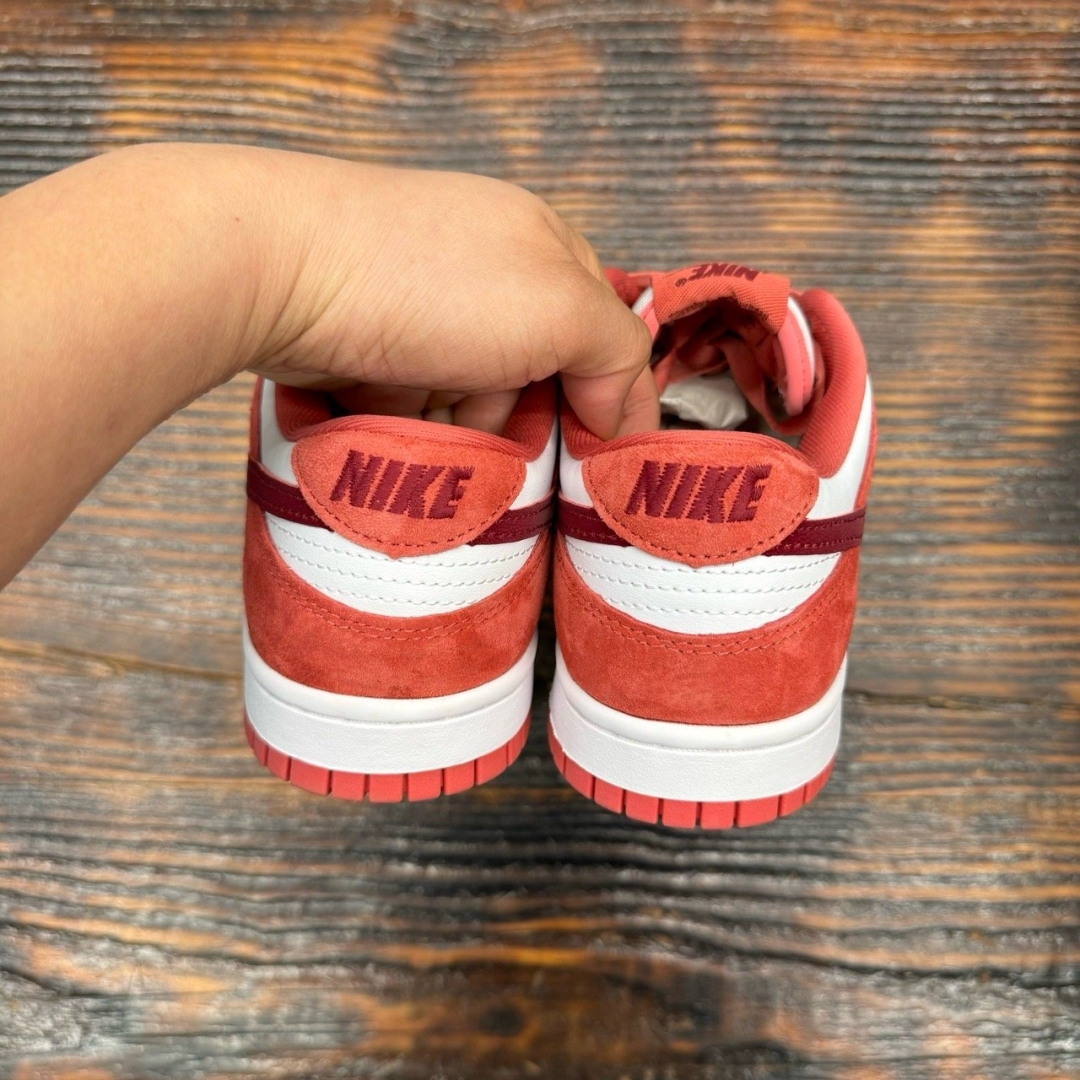 DUNK LOW VANLENTINE DAY DS FB