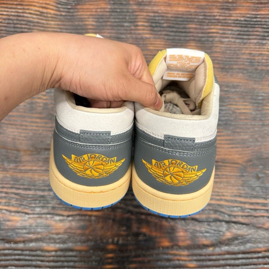 jd2920 - 1S Low Vintage UNC Grey DS - 40.5