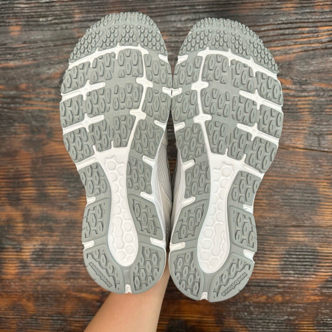 NBL408 GREY WHITE DS