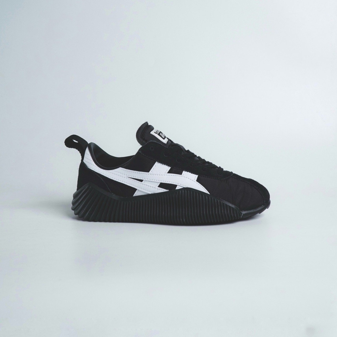 cs3990 - Onitsuka Tiger Acromount FB - 36