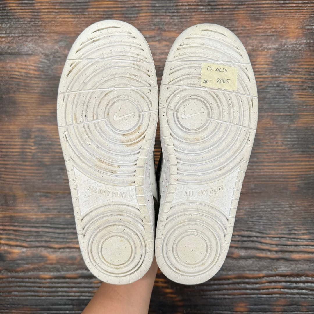 CS4035 - NIKE COURT BOROUGH OLIVE - 40