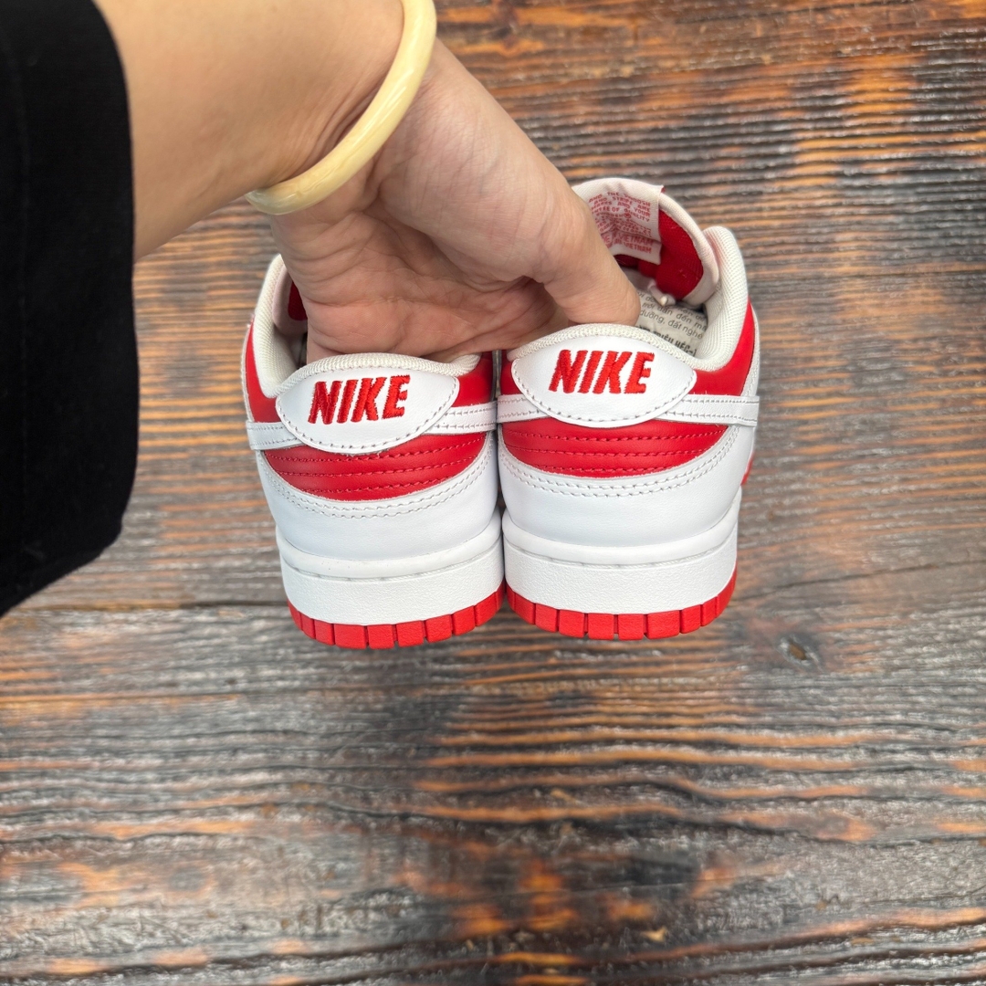 DU465 - NIKE DUNK WHITE UNIVERSITY RED DS FB - 40