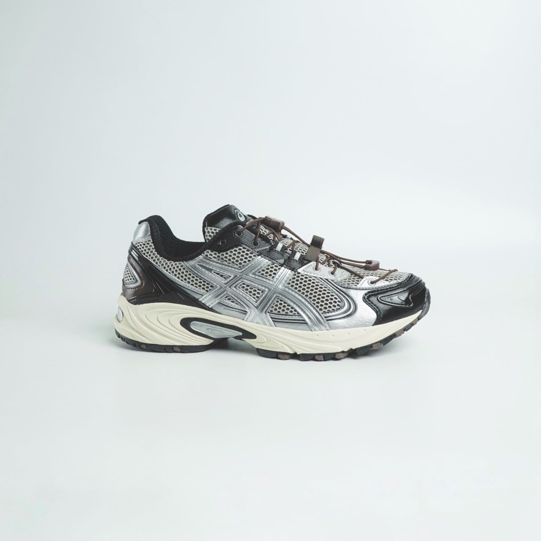1203A716 ASICS KAHANA TR V4 SILVER BLACK DS FB