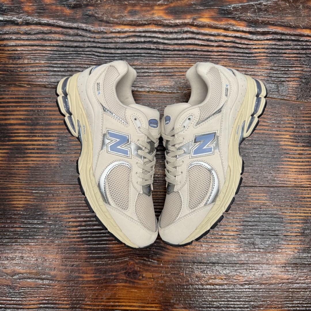 U2002ROB NEWBALANCE 2002 TAN BLUE DS FB