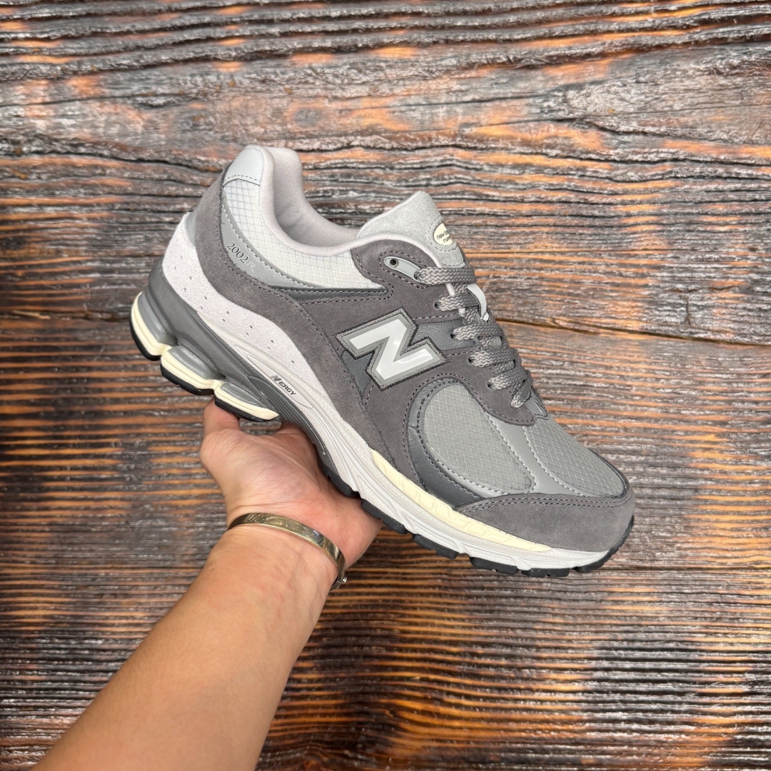 U2002RTF NEWBALANCE 2002 CASTLEROCK DS FB