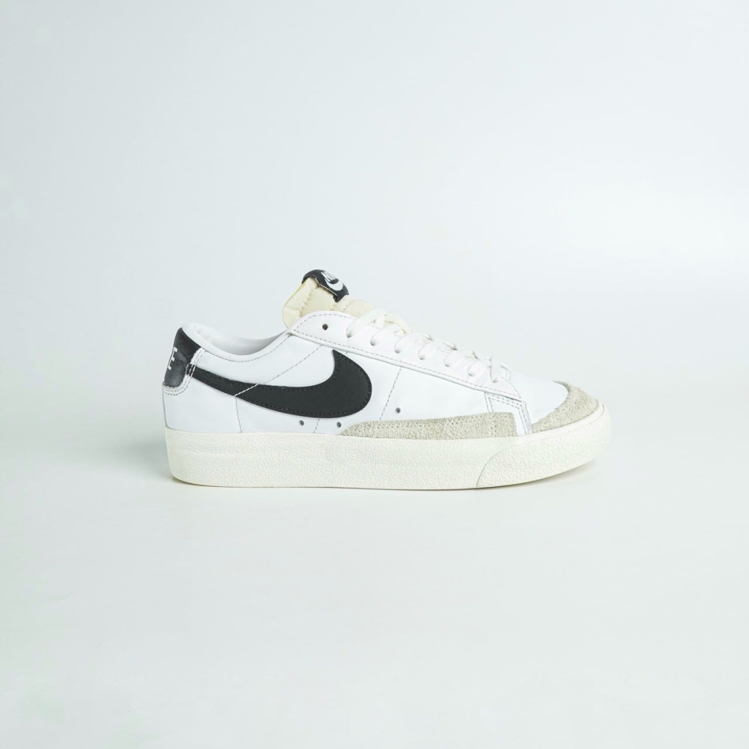 CS4145 - NIKE BLAZER LOW 77 - 38