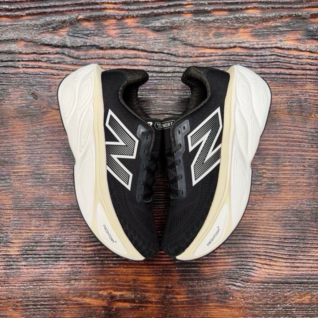 CS4163 - NEWBALANCE FRESH FOAM MORE DS FB - 44,5