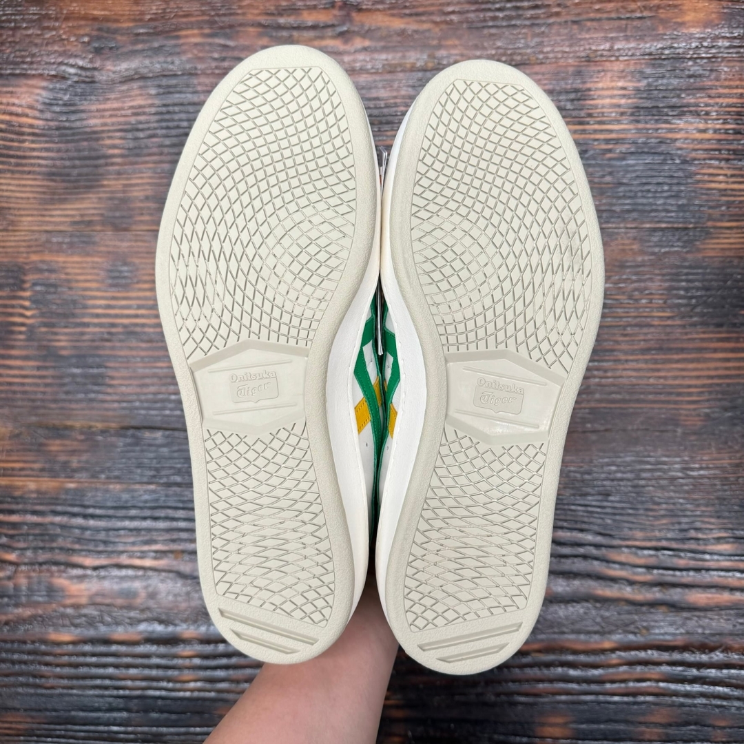 CS4220 - ONITSUKA TIGER GSM SD DS FB - 40,5