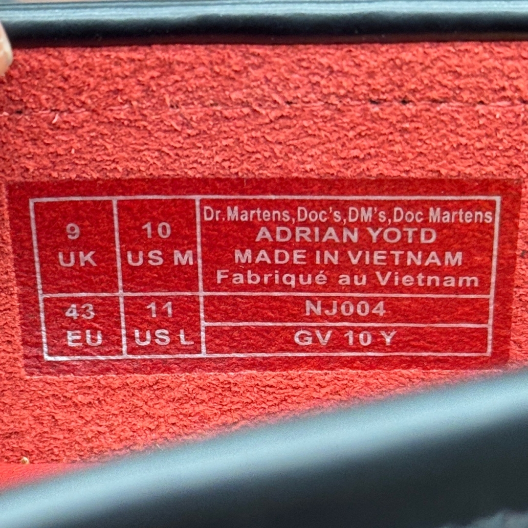 CS4235 - DR MARTENS YEAR OF DRAGON DS - 43