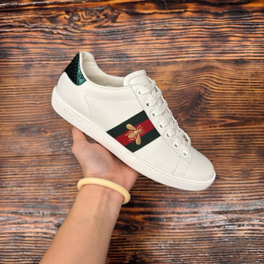 CS4273 - GUCCI EMBROIDERED BEE - 37