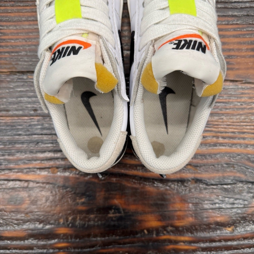 CS4303 - NIKE BLAZER LOW JUMBO WHITE BLACK - 37,5