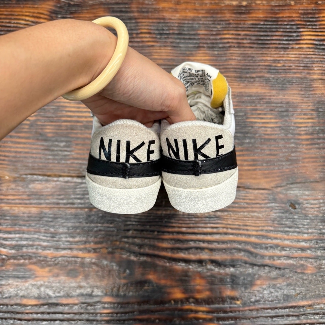 CS4303 - NIKE BLAZER LOW JUMBO WHITE BLACK - 37,5