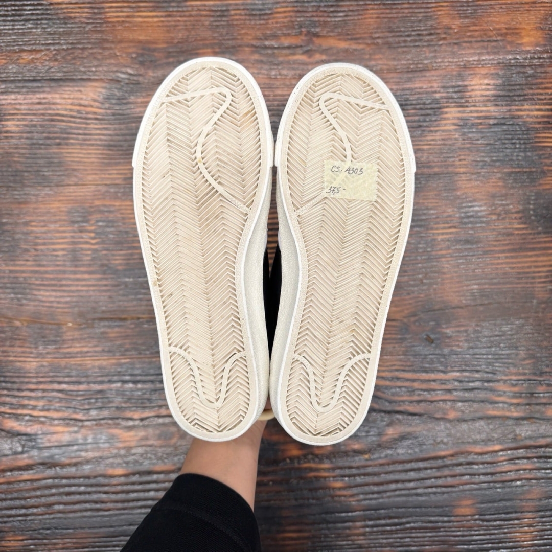 CS4303 - NIKE BLAZER LOW JUMBO WHITE BLACK - 37,5