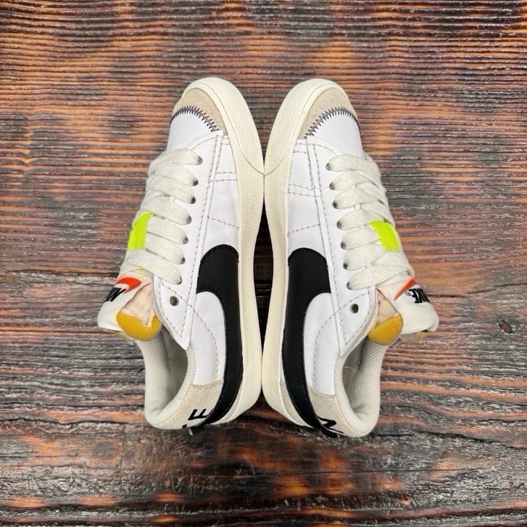 CS4303 - NIKE BLAZER LOW JUMBO WHITE BLACK - 37,5