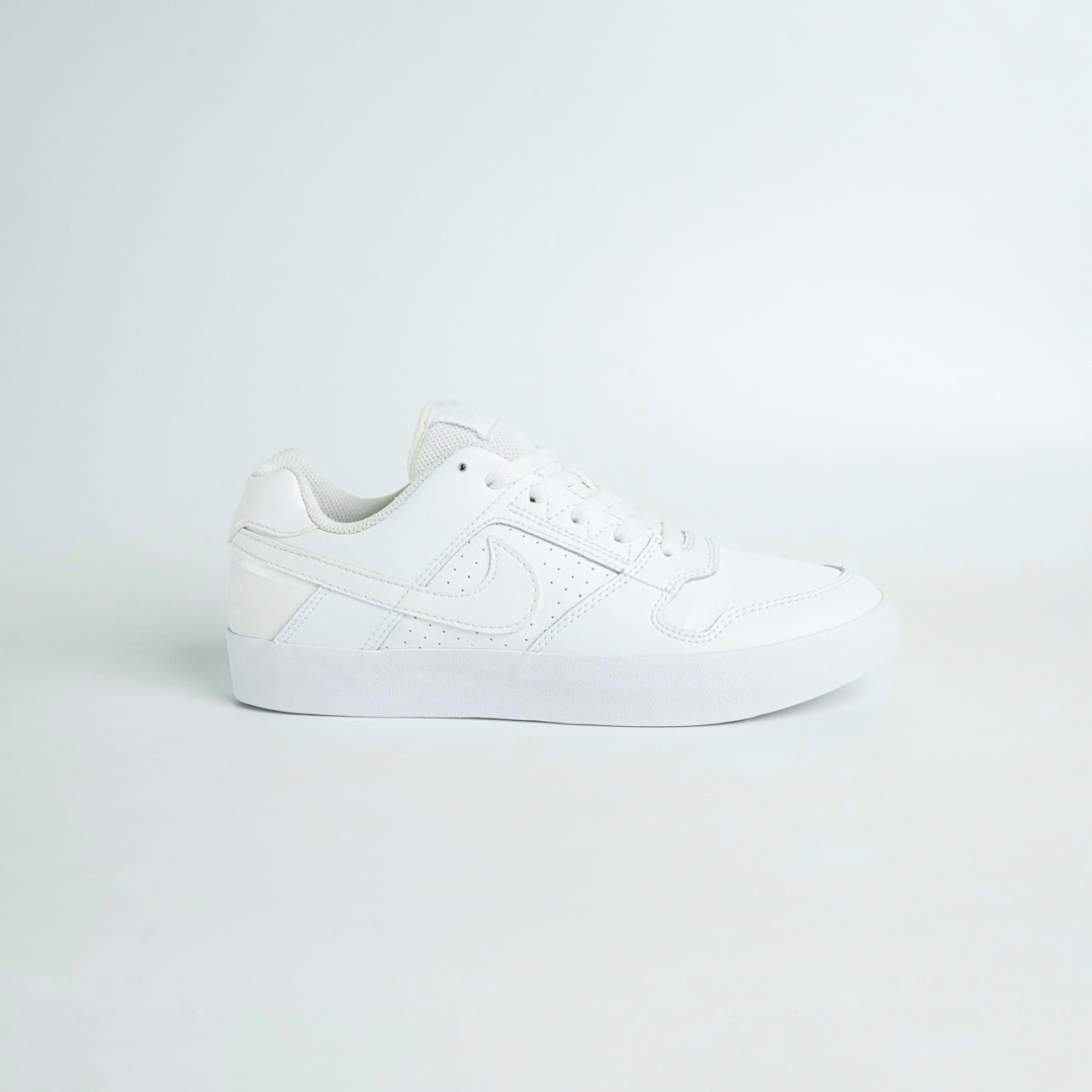 CS4305 - NIKE SB DELTA FORCE WHITE - 42