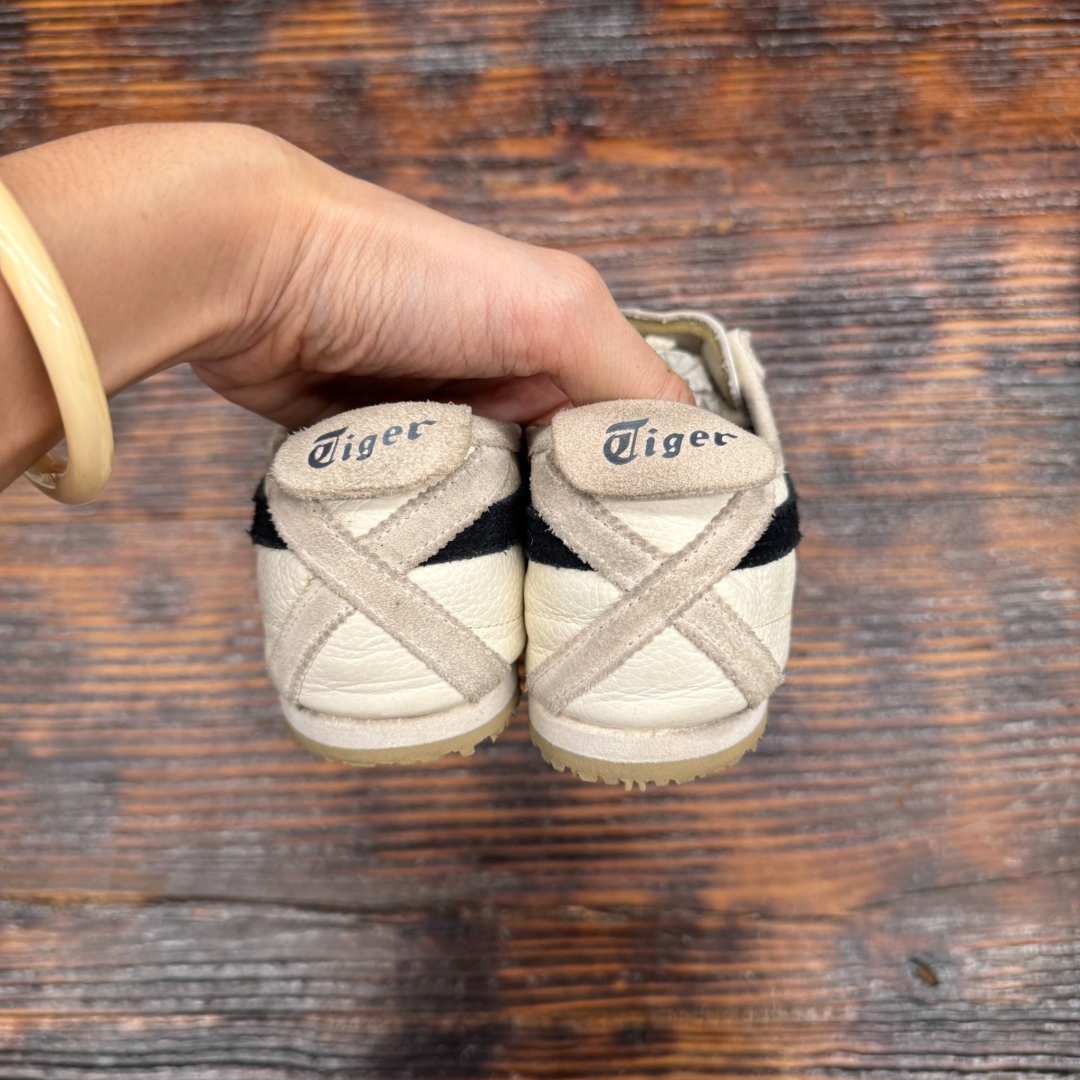 CS4376 - ONITSUKA TIGER MEXICO 66 VIN BIRCH BLACK - 37,5