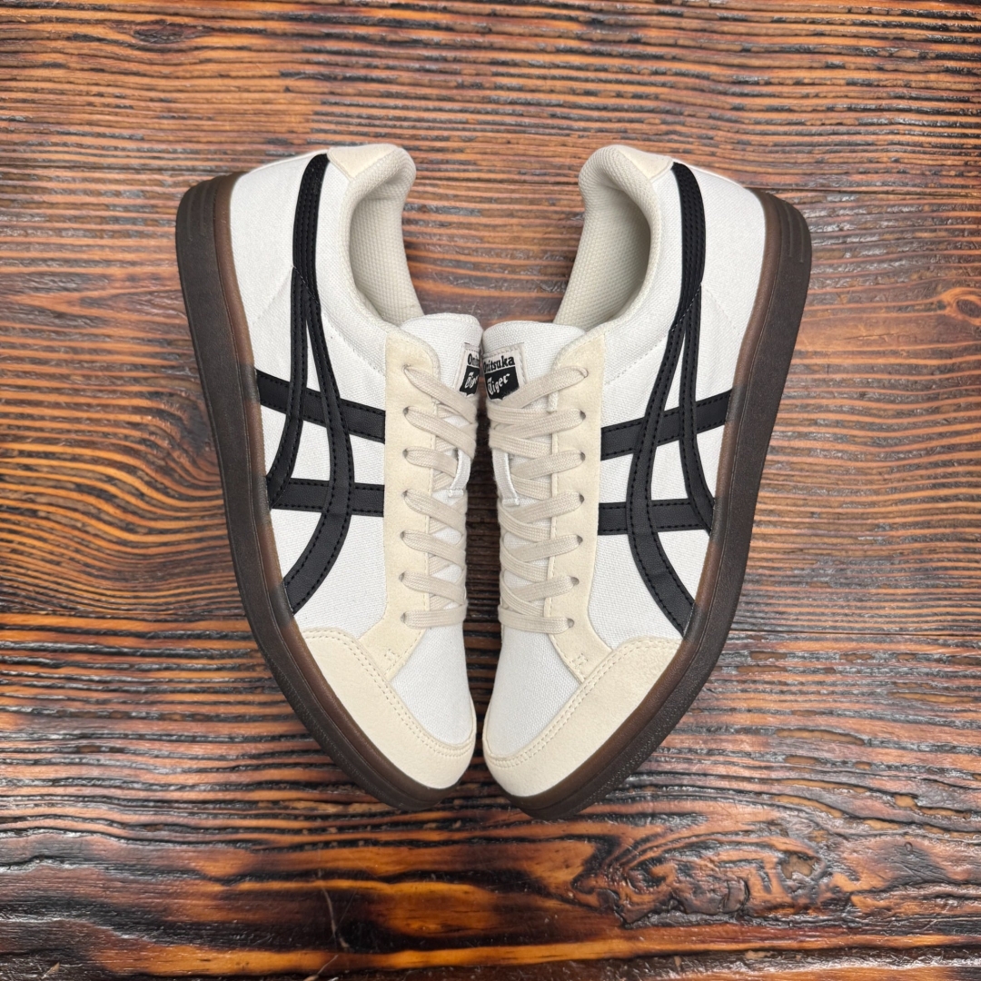 CS4649 - ONITSUKA TIGER ADVANTIN WHITE BLACK DS FB - 41,5
