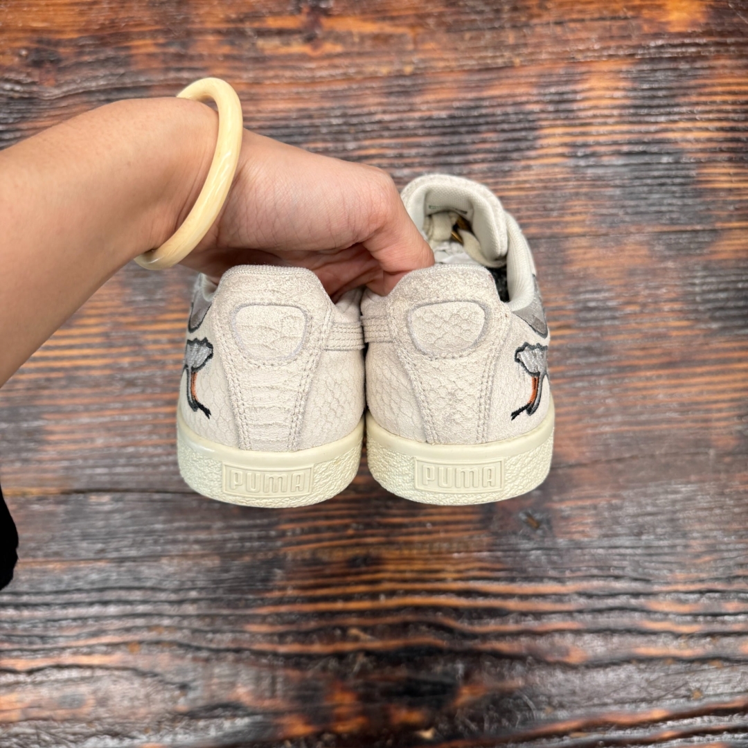 CS4663 - PUMA CLYDE WHITE SNAKE EMBROIDERY - 40