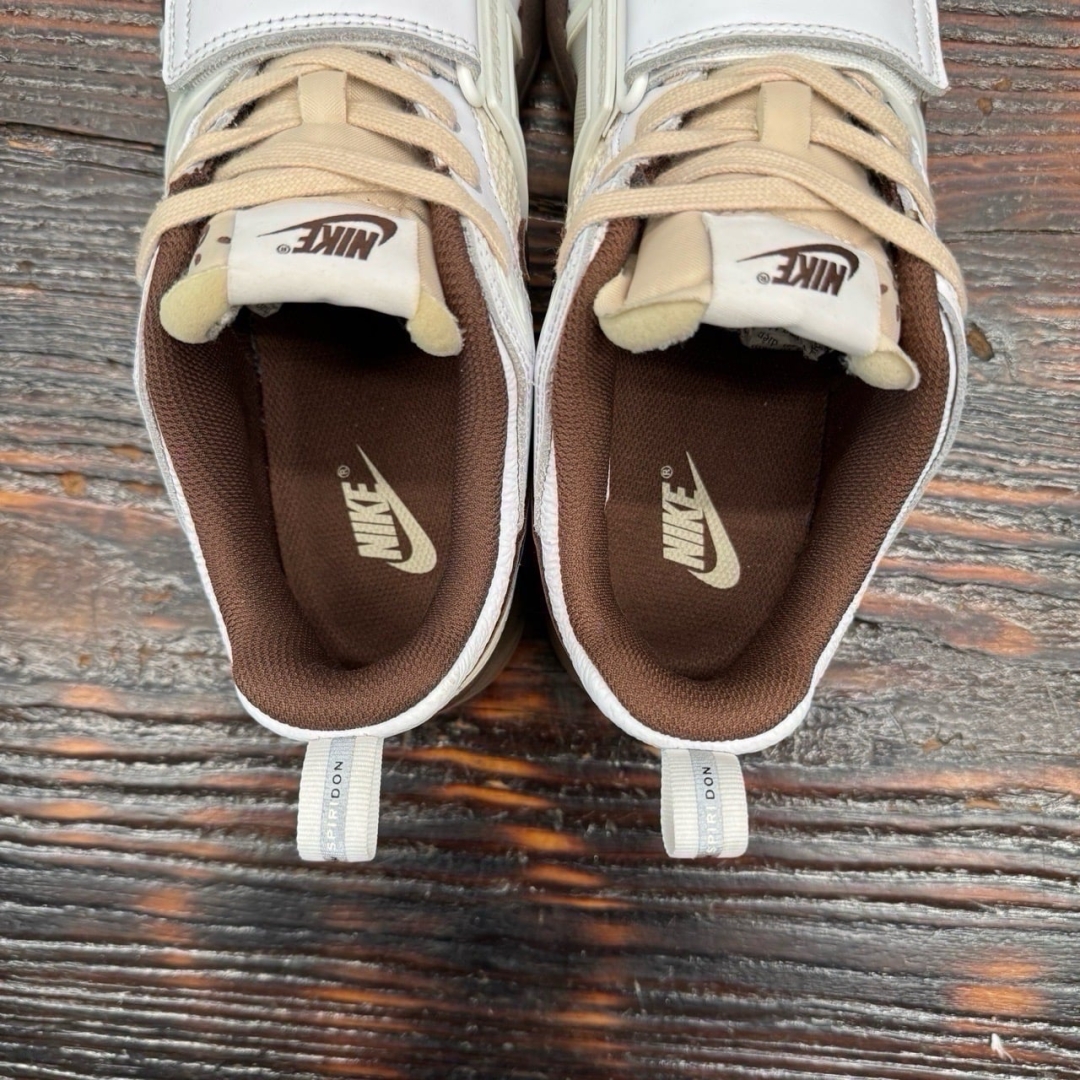 CS4729 - NIKE ZOOM FIELD X TRAVIS SCOTT FB - 42,5