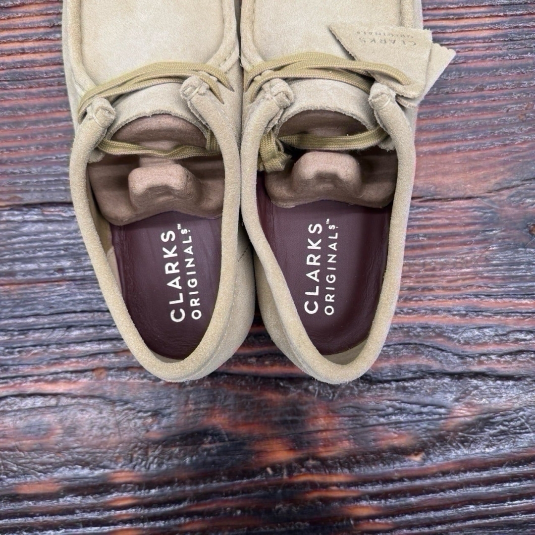 CS4768 - CLARKS WALLABEES SUADE LN FB - 41,5