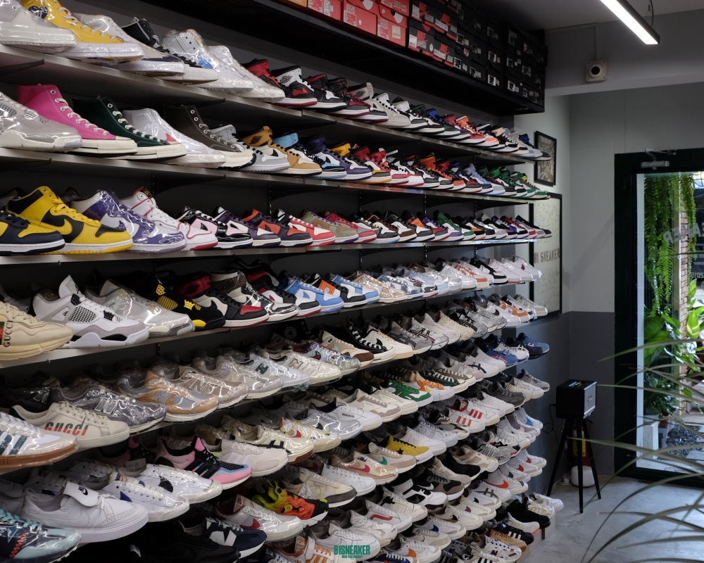 All About Sneaker 2nd at 81 Sneaker