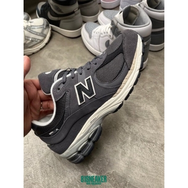 NBL2002 MONOCHROME PACK GREY DS FB