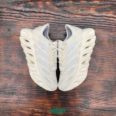 CS4734 - ADIDAS SWITCH FWD WHITE - 37