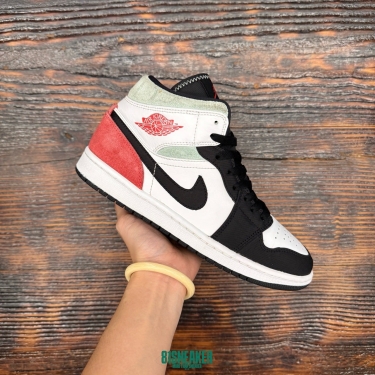 JD3331 - 1S MID UNION BLACK TOE - 41